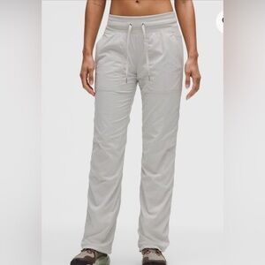 Lululemon dance studio women’s